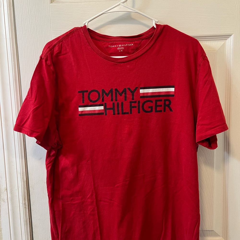 Tommy Hilfiger Red T-Shirt